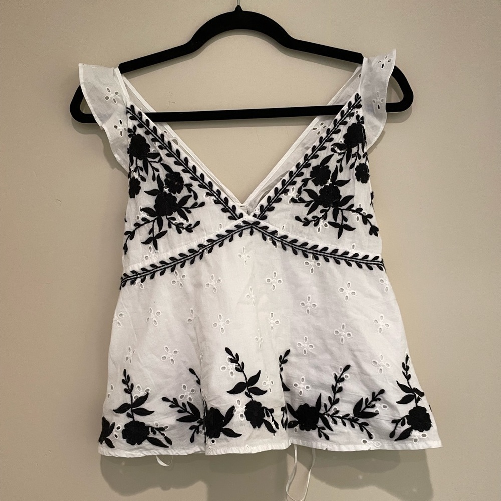 zara embroidered tank top!